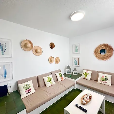 1the Location - Americas & Parking Playa de las Americas (Tenerife)