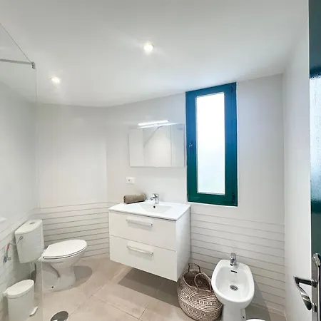 1the Location - Americas & Parking Daire