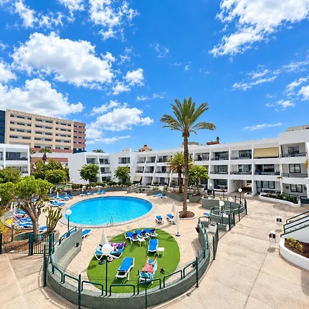 Apartment 1the Location - Americas & Parking *